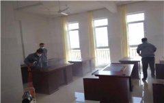 新裝修完的房子有刺激異味主要來自于哪里？