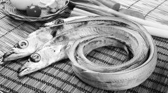 恐怖！甲醛帶魚流入市場，這樣的帶魚不要買！